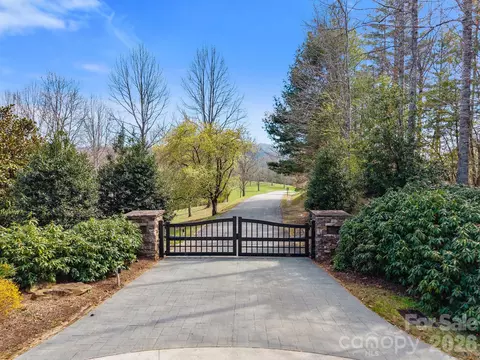 275 Stone Valley 11 Way #11, Hendersonville, NC 28792