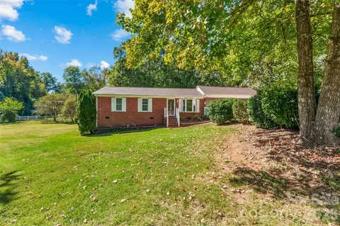 3275 Bratton Dr, Rock Hill, SC 29732
