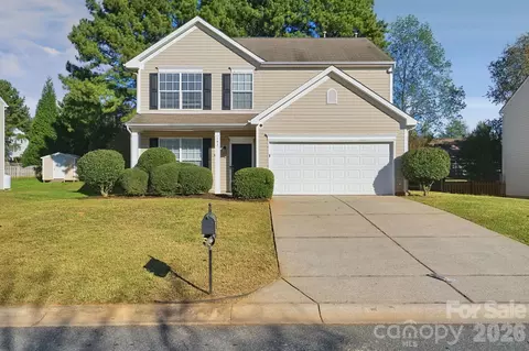 107 Vance Crescent Dr, Mooresville, NC 28117