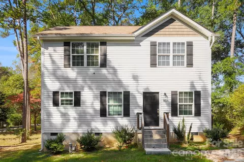 606 W Border St, Dallas, NC 28034