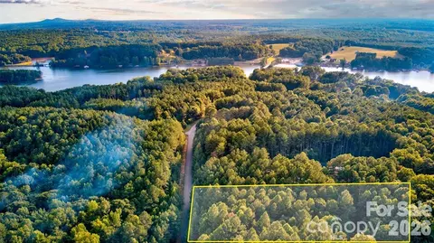 171 Windingwood Dr, Statesville, NC 28677
