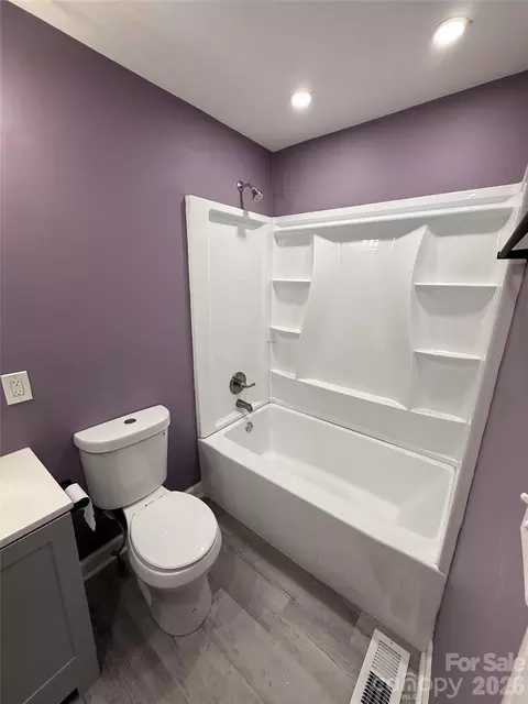 Bath - 214 E Springs St, Lancaster, SC 29720 photo 2 of 3