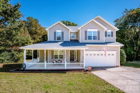 375 Brook Glen Dr, Mooresville, NC 28115