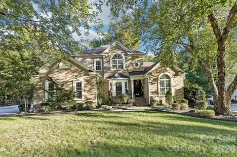 1679 Sanridge Wind Ln, Charlotte, NC 28262