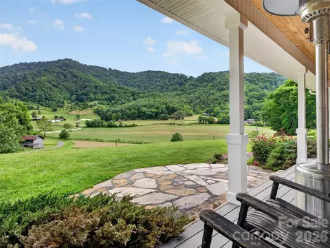 227 Black Bear Cv, Clyde, NC 28721 photo 35