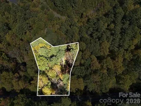 2230 Evans Rd, Hendersonville, NC 28739