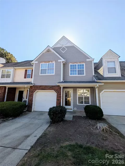 5967 Prescott Ct, Charlotte, NC 28269