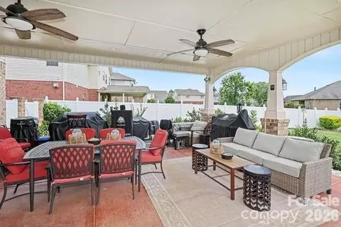 14706 Vaughan 127 Dr #127, Charlotte, NC 28273