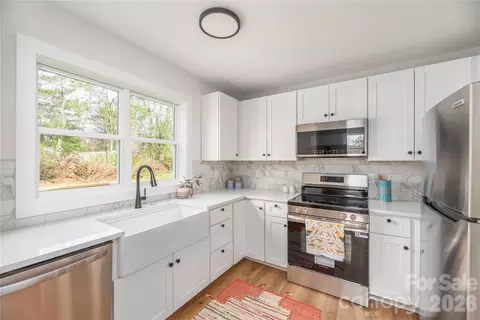 5 White Ave, Asheville, NC 28803