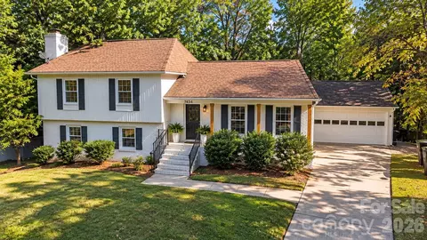 7434 Kilcullen Dr, Charlotte, NC 28270