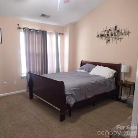9508 Drains Bay Ct, Charlotte, NC 28214