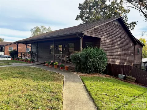 41 Eye View Rd, Candler, NC 28715