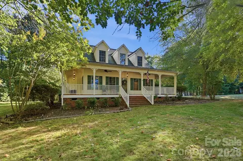 293 Fairfield Ln, Salisbury, NC 28146