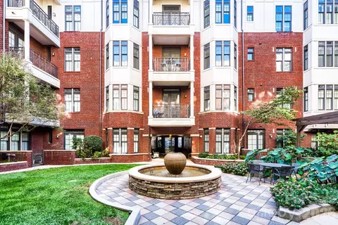 2810 Selwyn 324 Ave #324, Charlotte, NC 28209