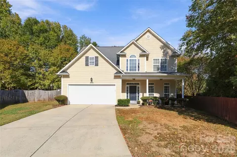 2121 Thurles Ct, Charlotte, NC 28270