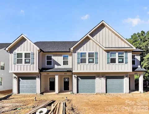 Curtiswood Drive, Charlotte, NC 28213