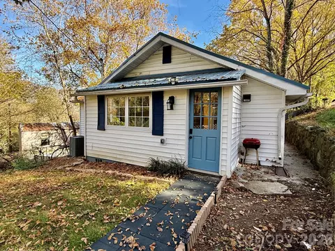 Exterior - 105 Painter St, Sylva, NC 28779 photo 8 of 10