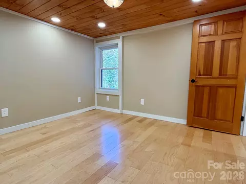 Bedroom - 105 Painter St, Sylva, NC 28779 photo 4 of 5