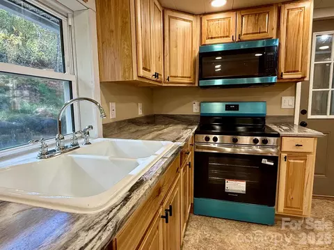 Kitchen - 105 Painter St, Sylva, NC 28779 photo 3 of 6
