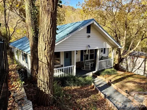 Exterior - 105 Painter St, Sylva, NC 28779 photo 3 of 10