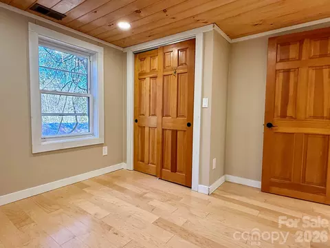 Bedroom - 105 Painter St, Sylva, NC 28779 photo 2 of 5