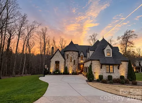 1808 Farrow Dr, Rock Hill, SC 29732
