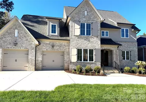 101 N Brackenbury Ln, Charlotte, NC 28270