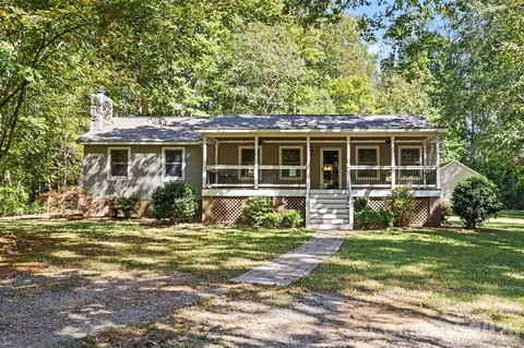 7605 Hedrick Cir, Huntersville, NC 28078