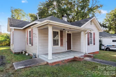 1062 Wellman St, Gastonia, NC 28054