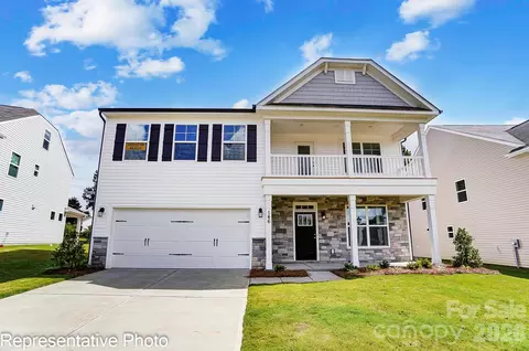 13820 Yadkin River Dr, Huntersville, NC 28078
