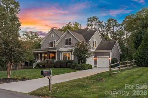 13908 Island Dr, Huntersville, NC 28078