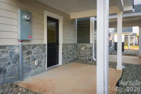 Exterior - 192 Beacon Ave, Morganton, NC 28655 photo 1 of 1