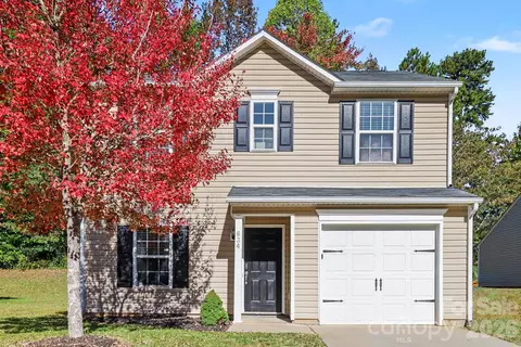 634 Stillgreen Ln, Charlotte, NC 28214
