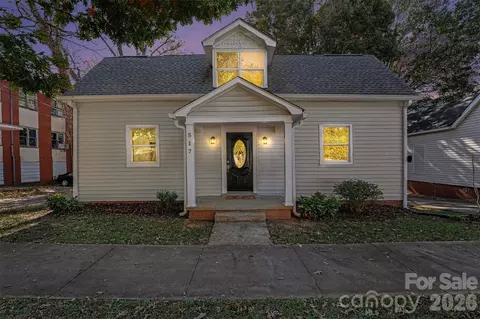 517 Western Ave, Statesville, NC 28677