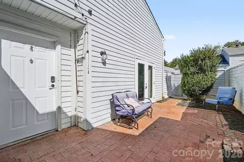 7406 Mystic Ln, Charlotte, NC 28227