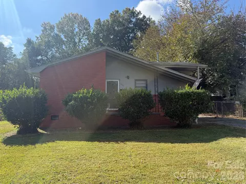 1507 Poston Cir, Gastonia, NC 28054