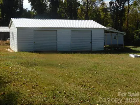121 Flat Stone Dr, Clover, SC 29710 photo 2