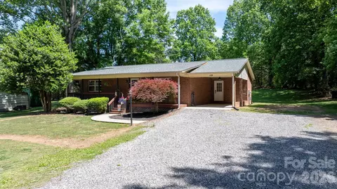 119 Nevermore Ln, Statesville, NC 28677