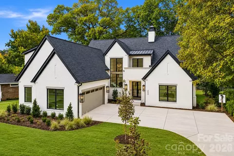 4448 Halstead Dr, Charlotte, NC 28209