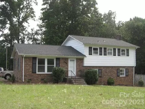 433 Willow Rd, Salisbury, NC 28147 photo 1
