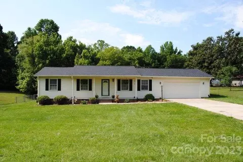 40 Ruby St, Rockwell, NC 28138 photo 1