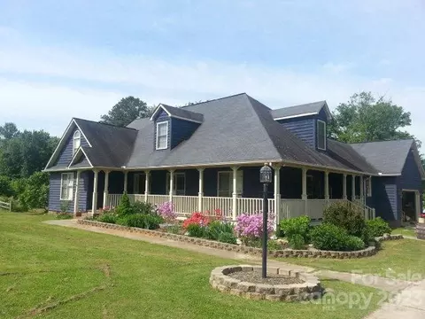 210 Timberwolf Ln, Salisbury, NC 28147 photo 1
