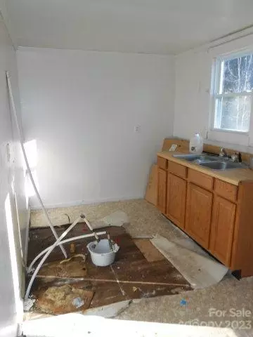 1875 White Rd, Mount Ulla, NC 28125 photo 2