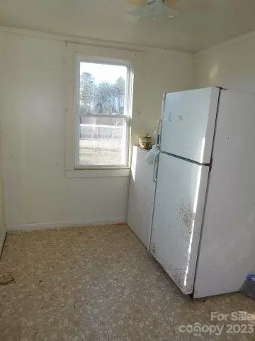 1875 White Rd, Mount Ulla, NC 28125 photo 3