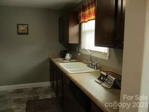 600 8th St, Spencer, NC 28159 photo 8