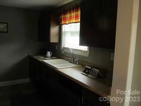 600 8th St, Spencer, NC 28159 photo 7
