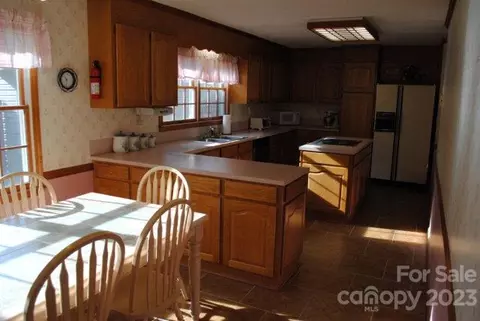 100 Five R, Salisbury, NC 28146 photo 3