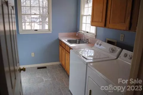 100 Five R, Salisbury, NC 28146 photo 9