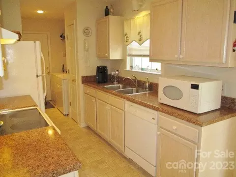 512 Willow Rd, Salisbury, NC 28147 photo 8
