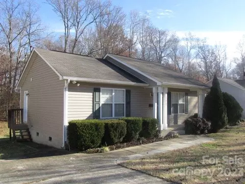 702 Willow Rd, Salisbury, NC 28147 photo 2